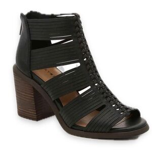Lucky Brand Darvie Black Leather Sandal